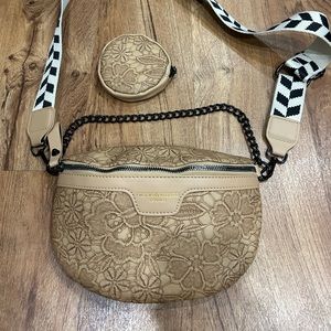 Crossbody bag